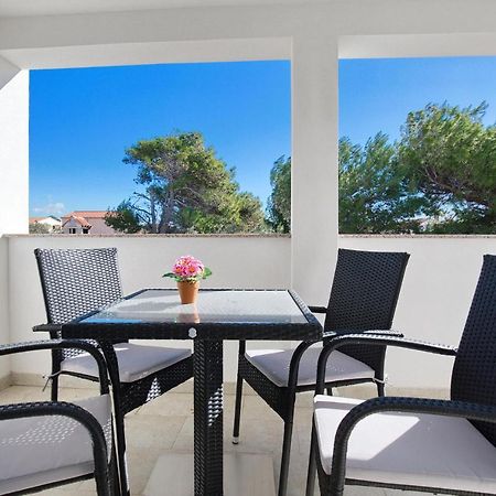 Apartments Mica ヴーシ エクステリア 写真