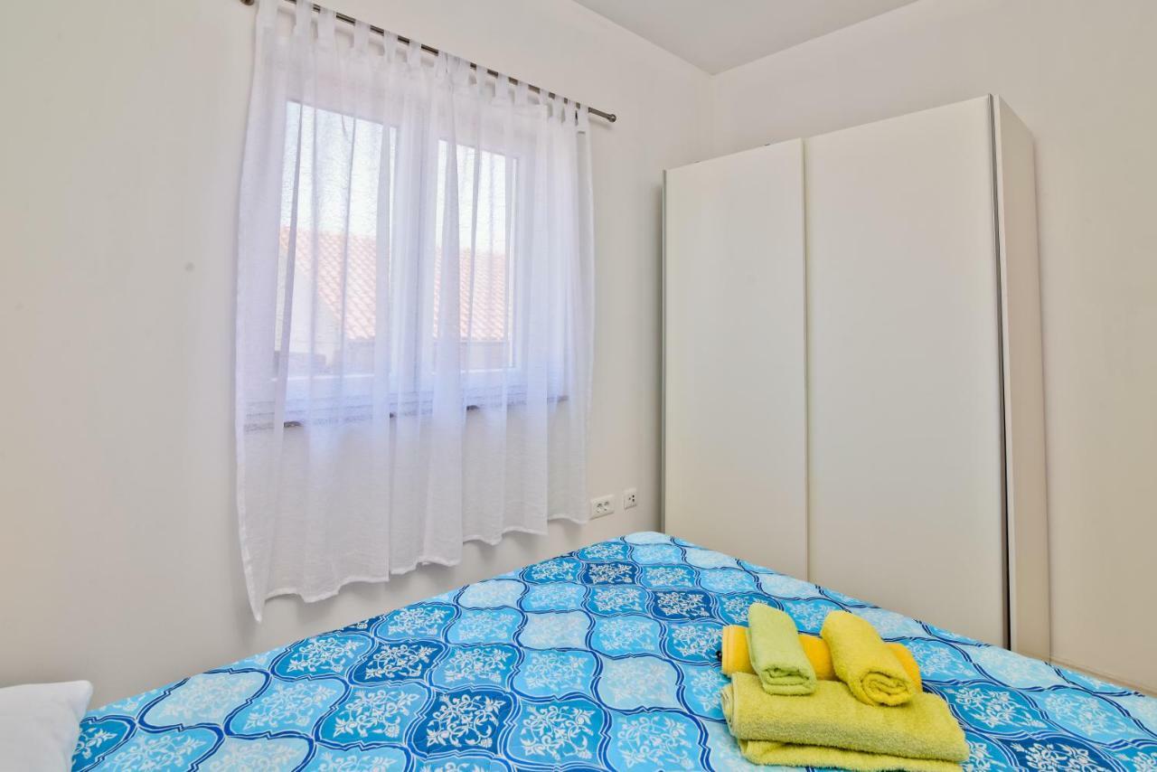 Apartments Mica ヴーシ エクステリア 写真