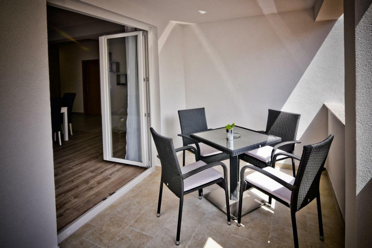 Apartments Mica ヴーシ エクステリア 写真